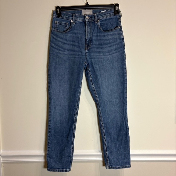 Everlane The Cheeky Jean Crop in Medium Blue - Picture 2 of 5